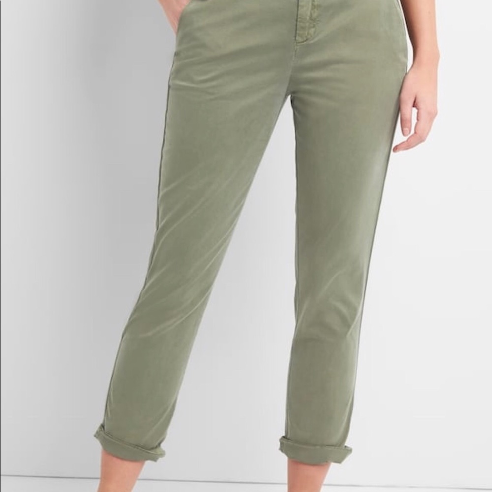 Gap chinos
